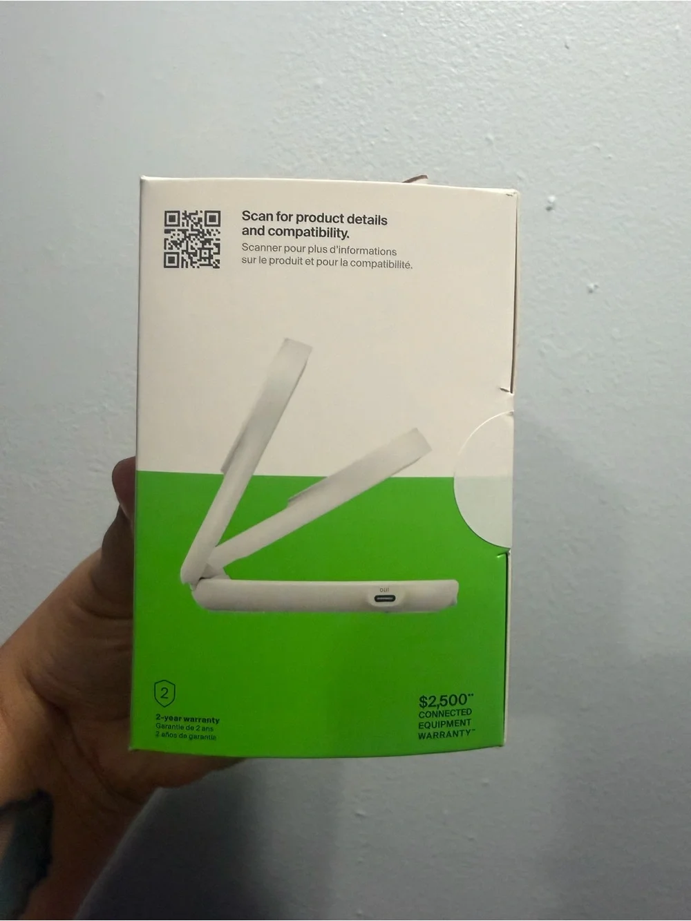 belkin UltraCharge 2-in-1 Foldable Magnetic Charger - White